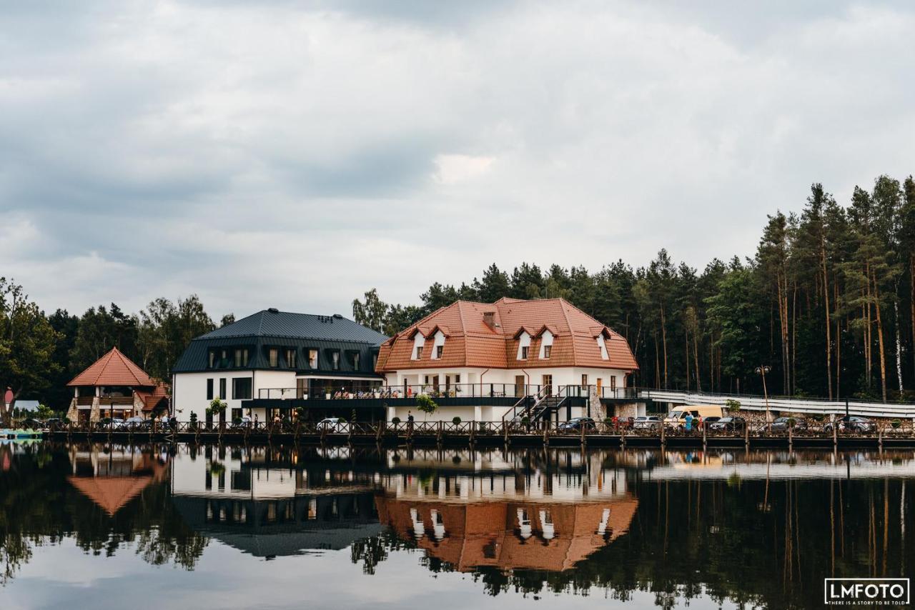 Отель Debowy Dwor Ruda Rozaniecka Экстерьер фото